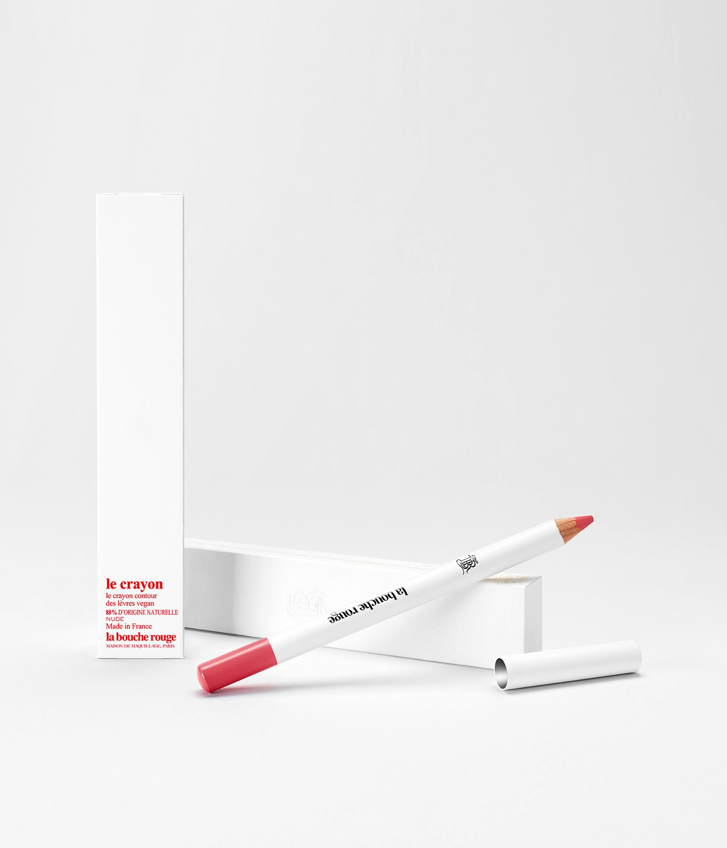 La bouche rouge Nude lip pencil with the white box