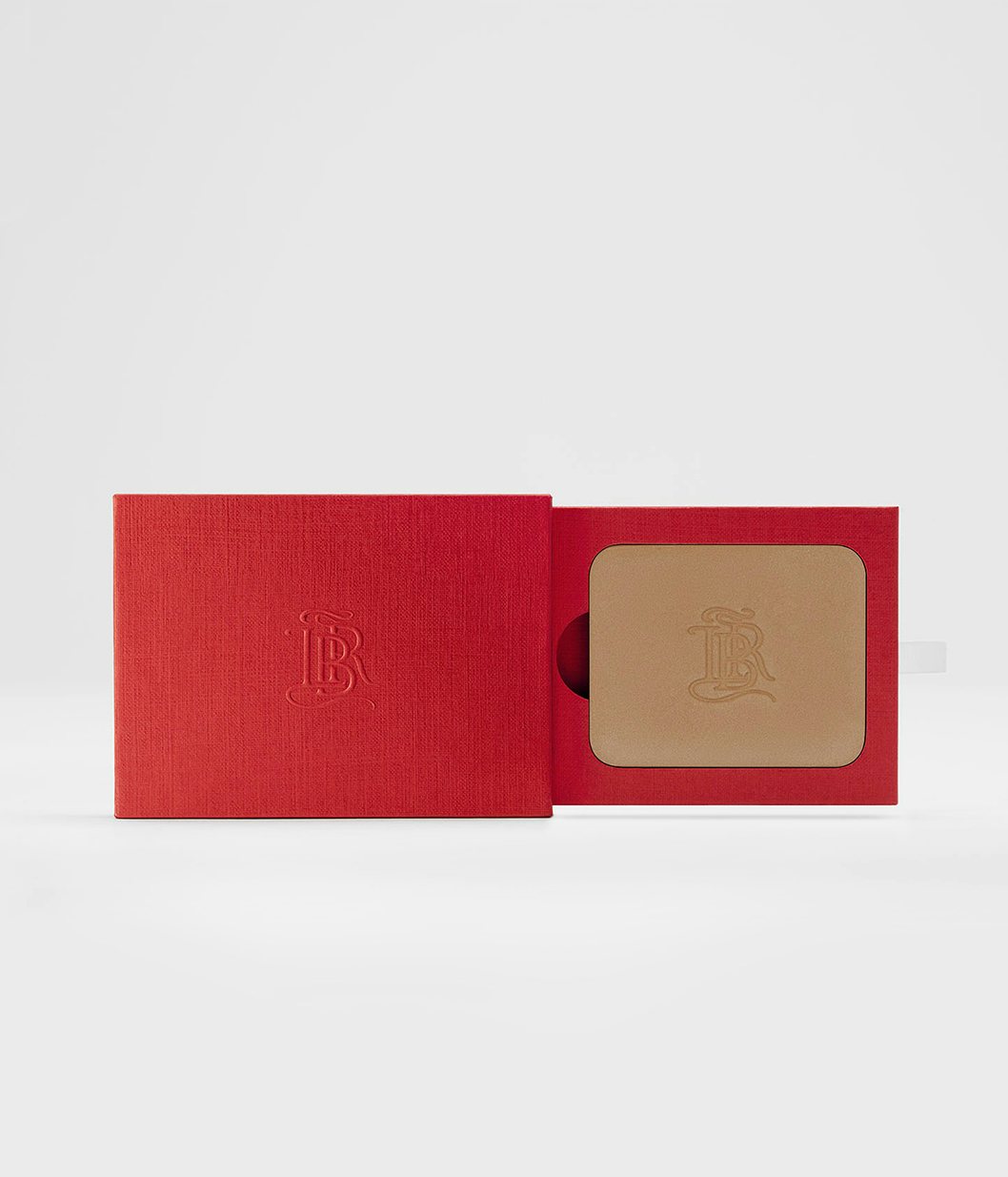 La bouche rouge La Terre Brune bronzer in the red paper case