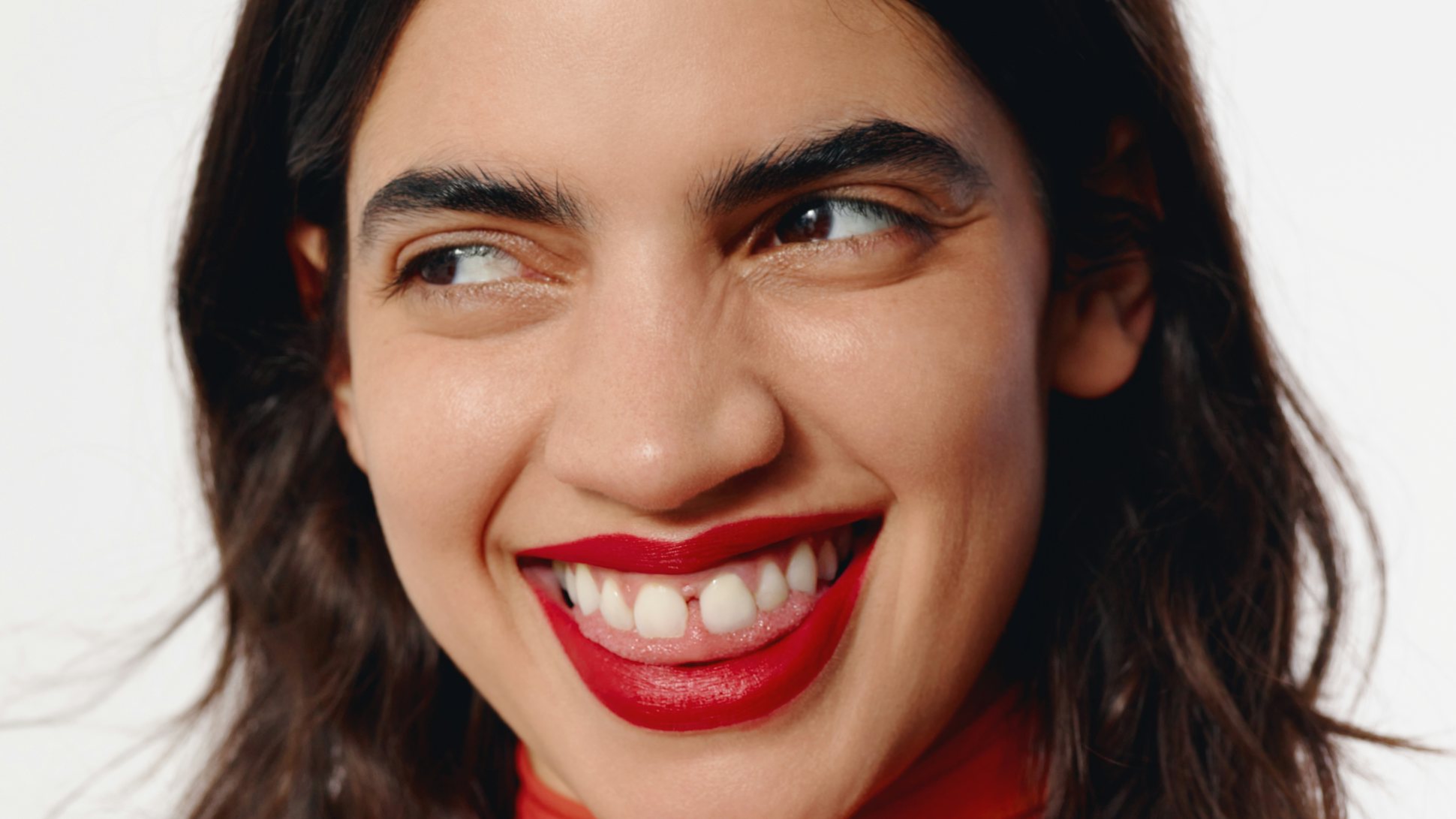 La bouche rouge model wearing Le Rouge Vendôme lipstick shade