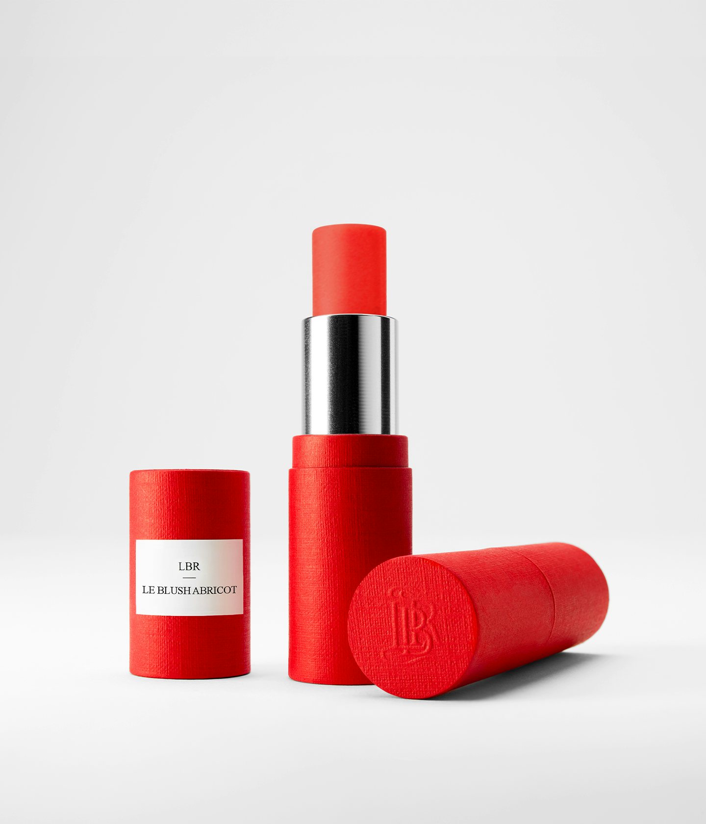 La bouche rouge The Apricot Blush in the red paper case