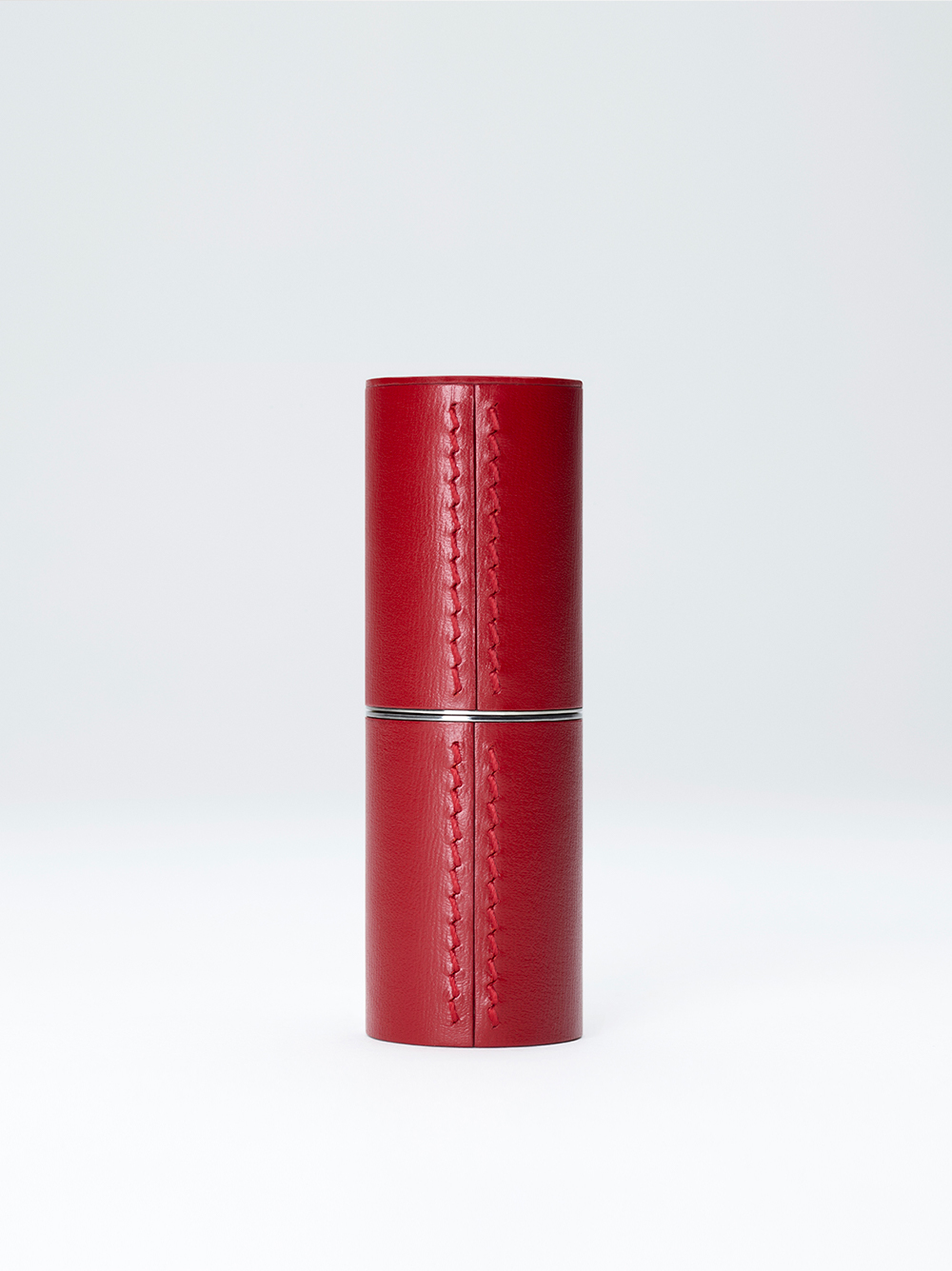 Red leather case - La bouche rouge, Paris