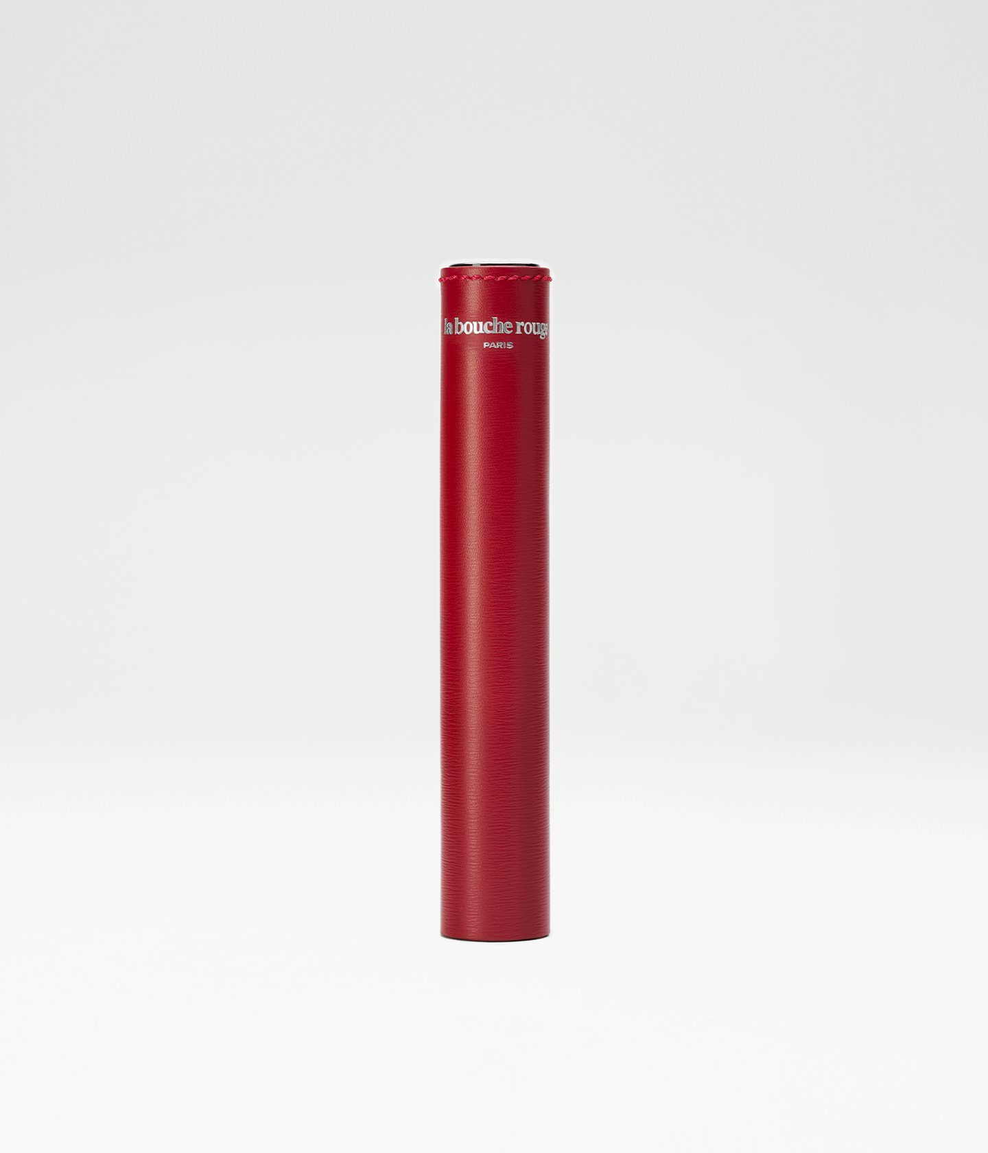 La bouche rouge Red leather sleeve with brand engraving - front