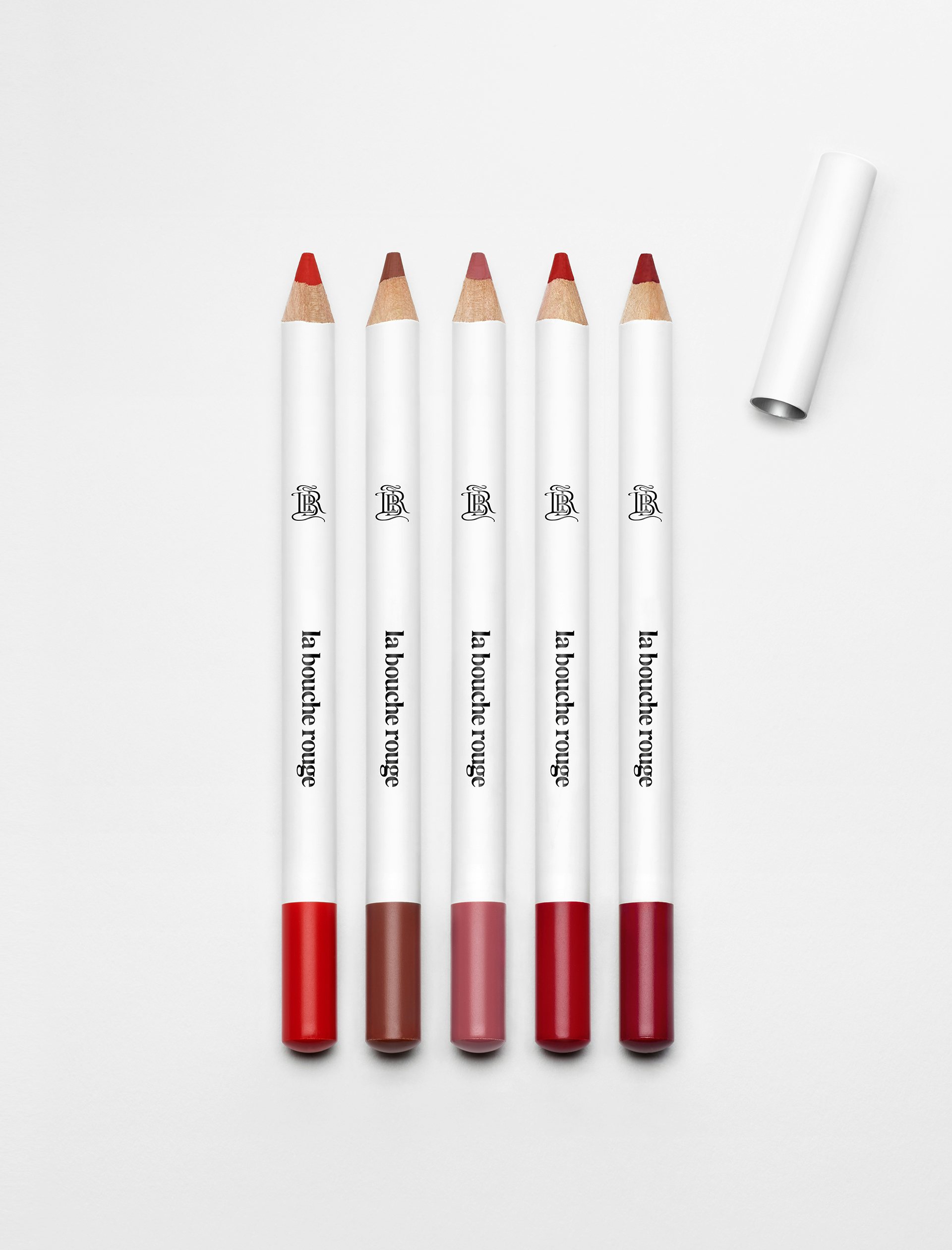 La bouche rouge collection de crayons à lèvres en rouge, nude, nude brun, rouge orange et rouge bordeaux