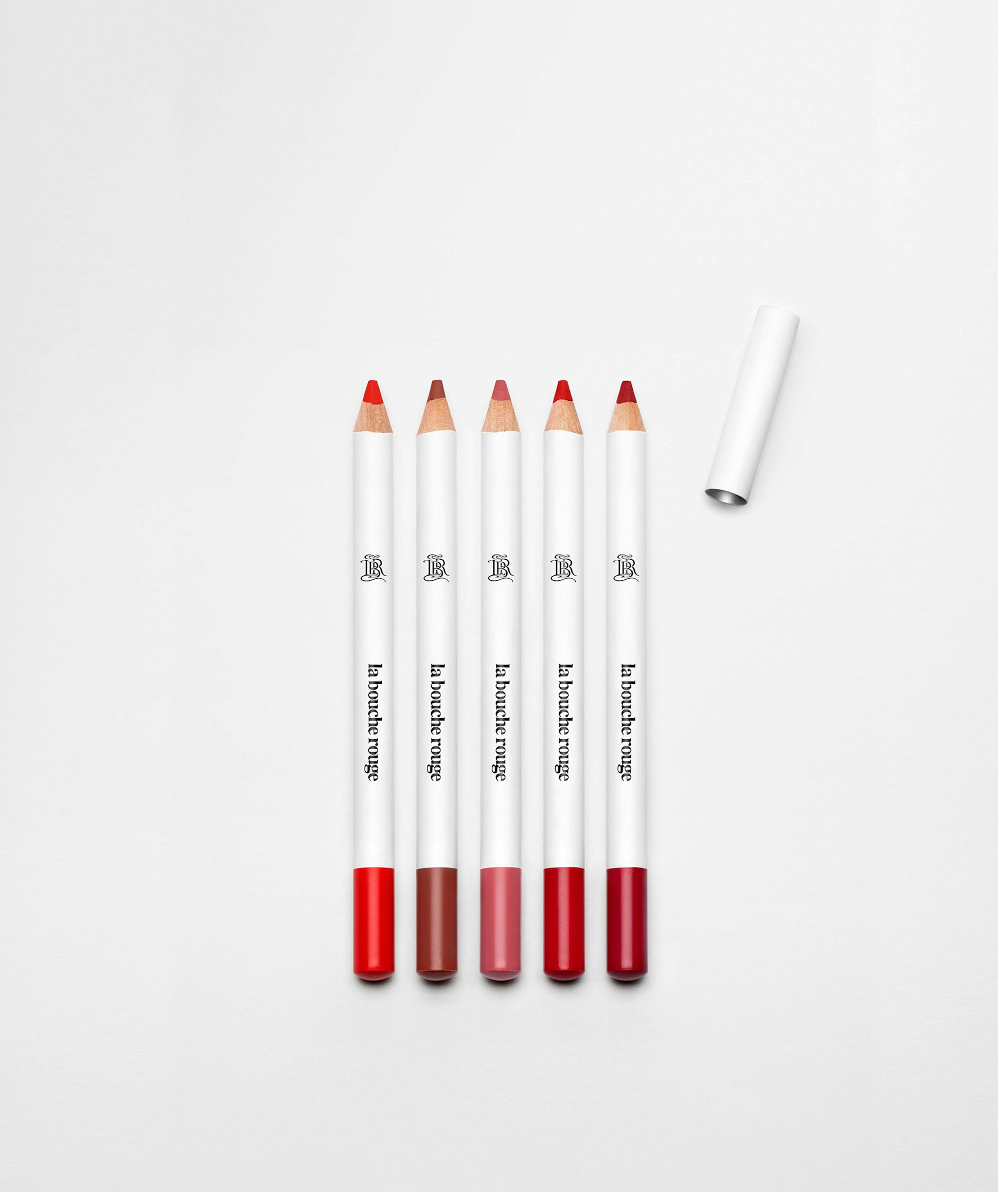 La bouche rouge, Paris crayons en bordeaux, rouge, nude, rouge orange et nude brun 
