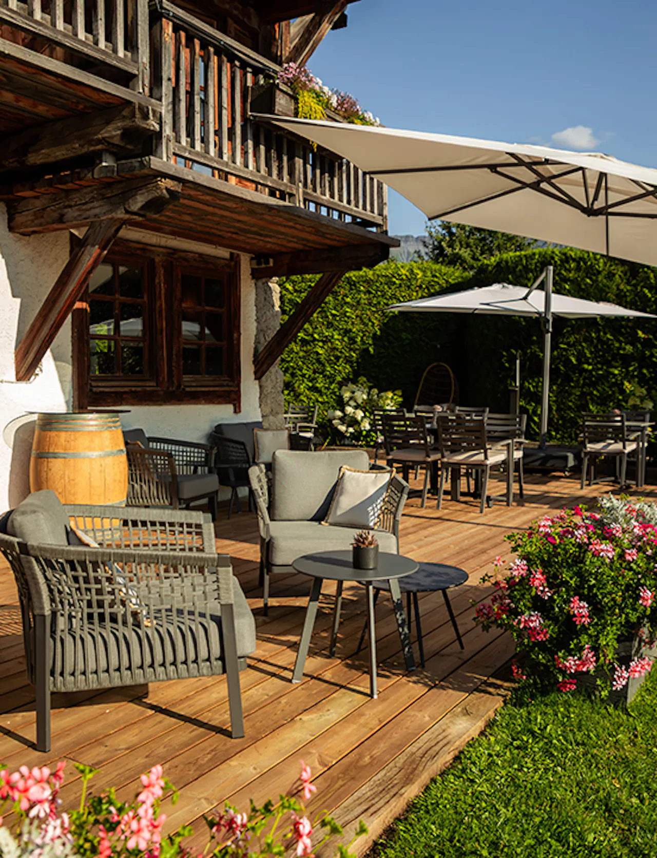 La Ferme du Golf en été - Hôtel et Restaurant en montagne