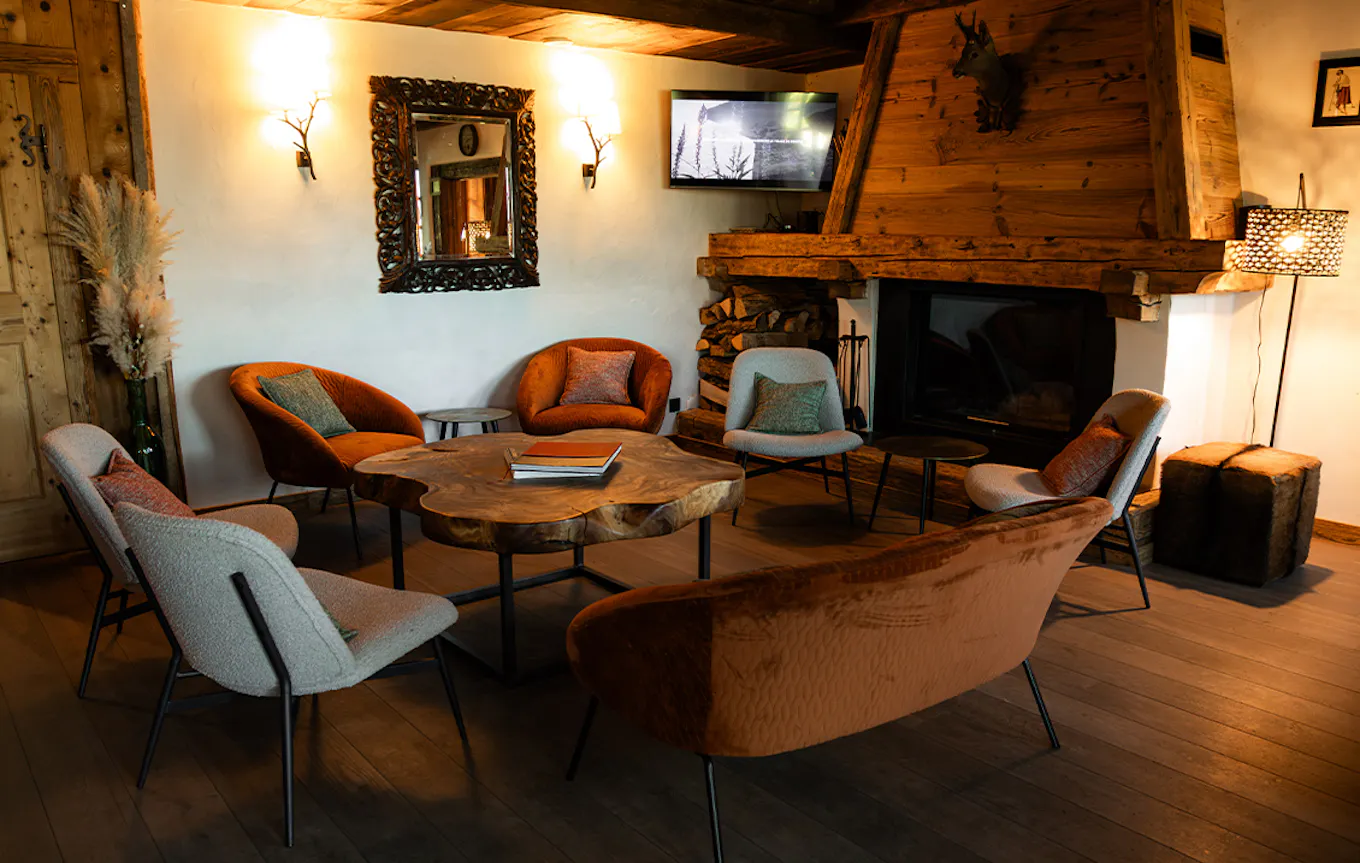 La Ferme du Golf en été - Hôtel et Restaurant en montagne