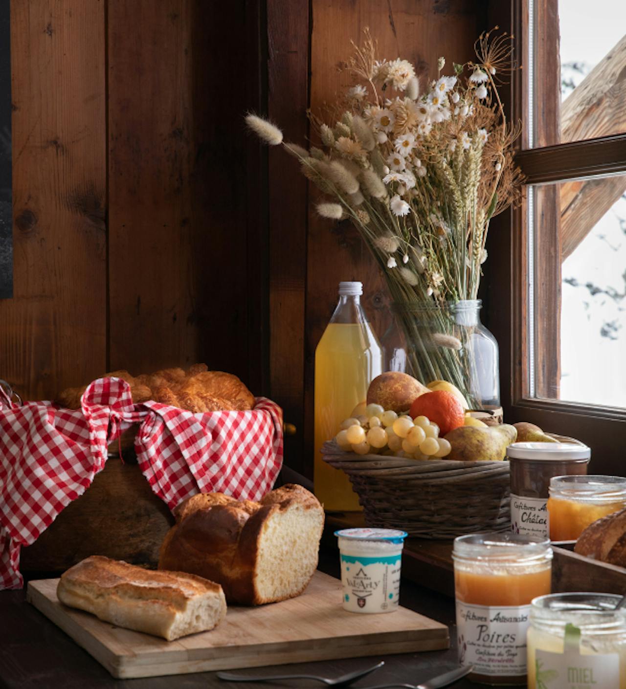 La Ferme du Golf en été - Hôtel et Restaurant en montagne