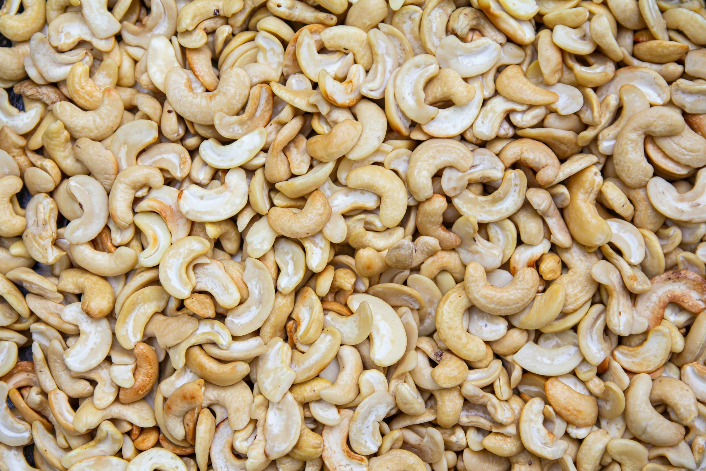 Tout savoir sur la noix de cajou : bienfaits et recettes - La Fourche