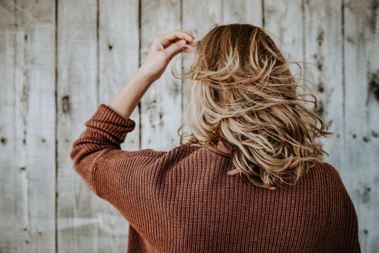 Comment réaliser un soin chauffant pour vos cheveux ? Voici nos solutions