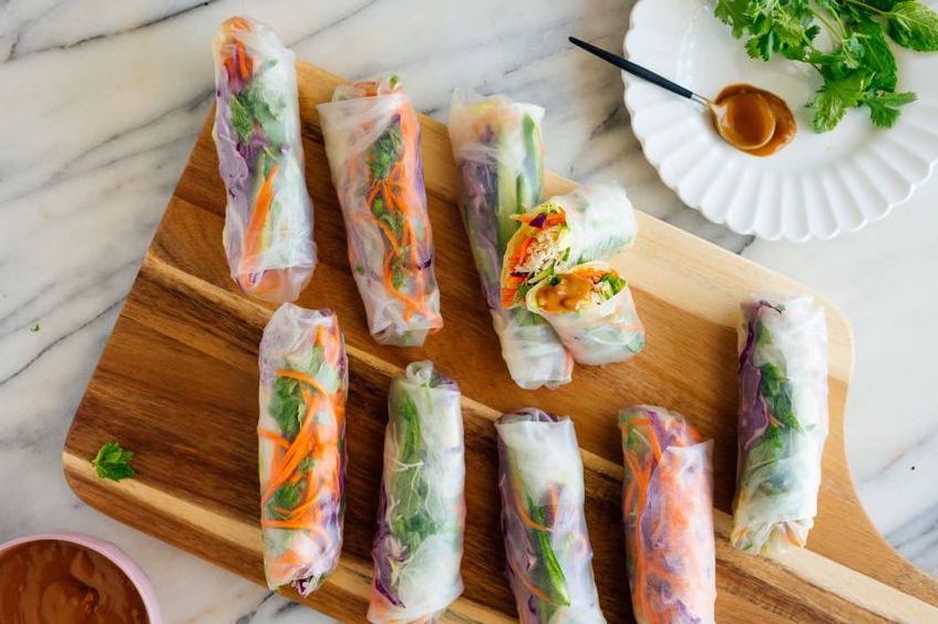 Rouleaux de printemps & sauce cacahuète