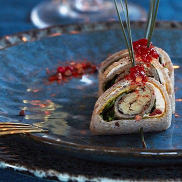 Wraps with sardines in olive oil
