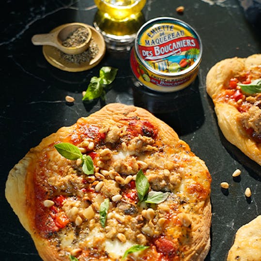 Pizza à l'émietté de thon des boucaniers la belle-iloise