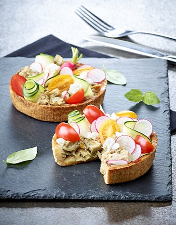 Summer artichoke tartlet