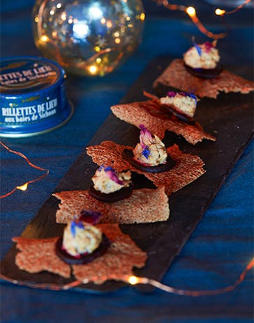Buckwheat pancakes with Pollock rillettes and Sichuan berries