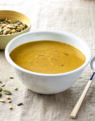 Soupe dorade et ses graines grillées