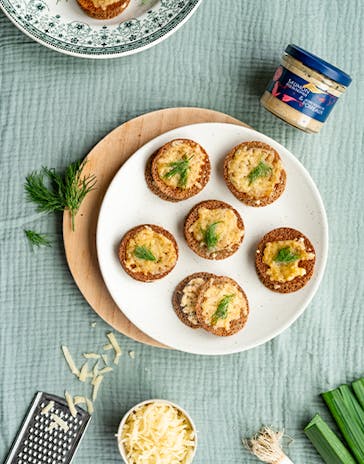 Crispy buckwheat ravioli with salmon
