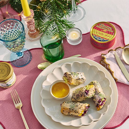 rouleaux de thon tataki et mangue