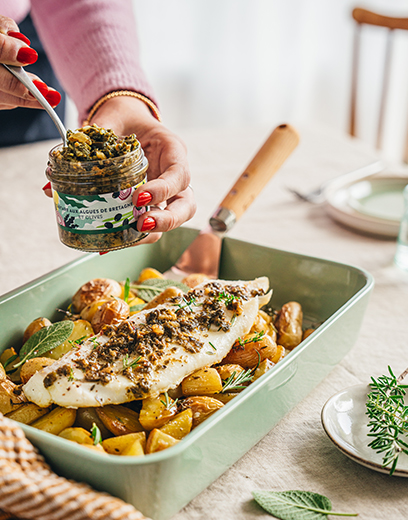 Cod fillet with Seaweed & Olive Tartare
