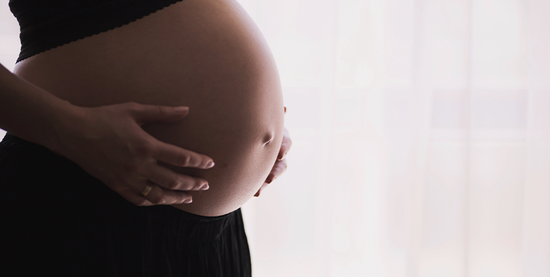 Acné et grossesse : comment l'éviter ? | Laboté