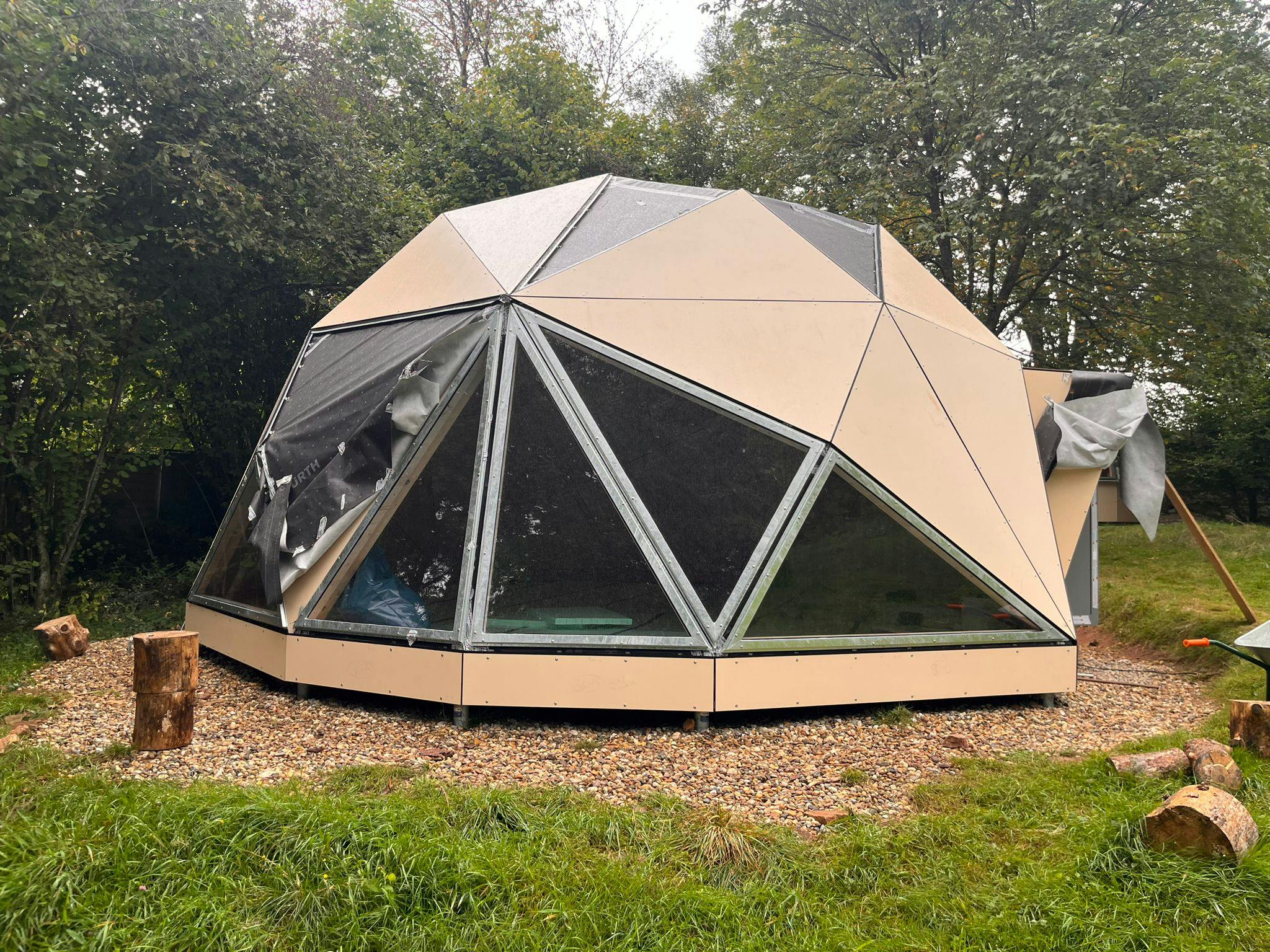 Vision Domes Holz-Kuppel Tinyhous