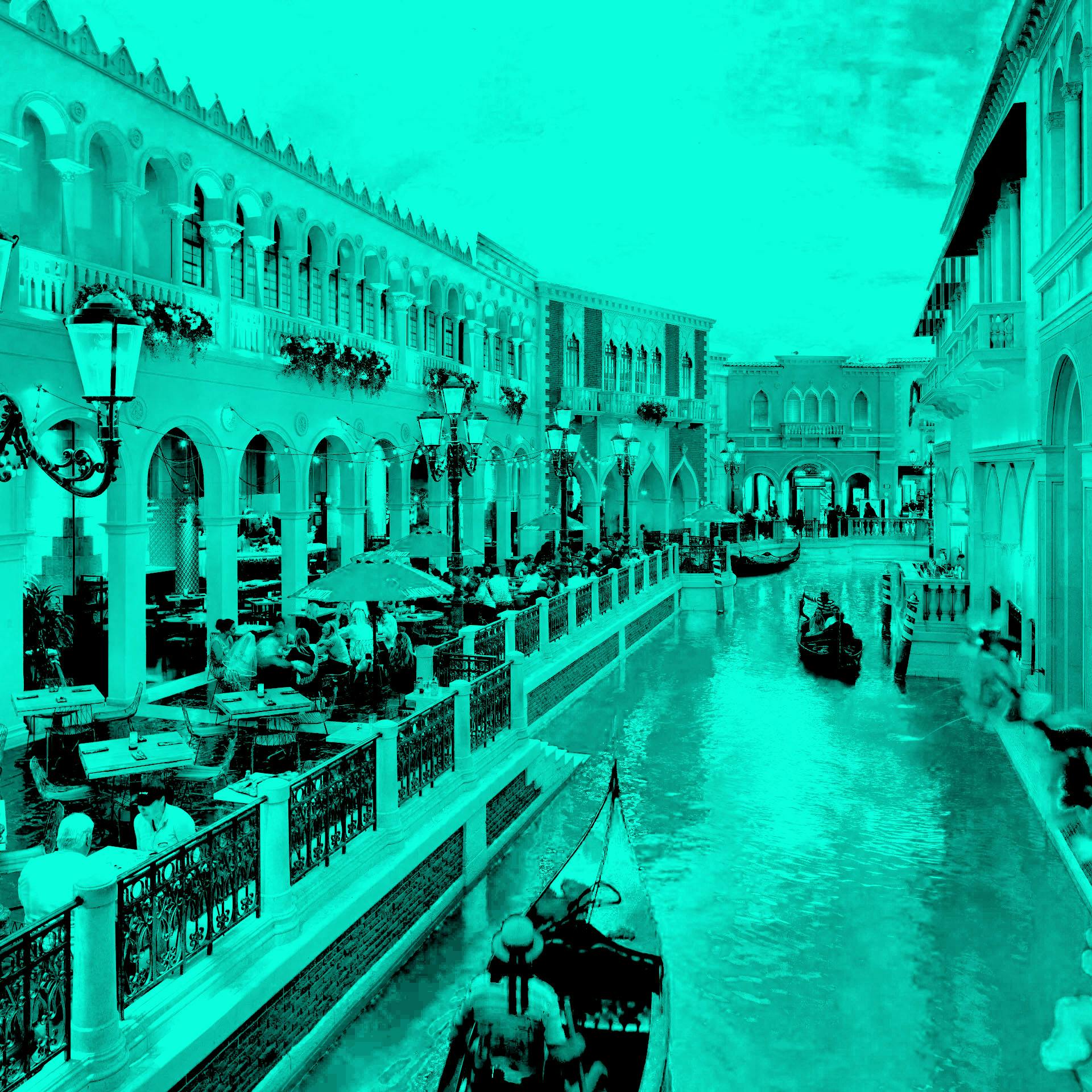 The Presence of the Past Image