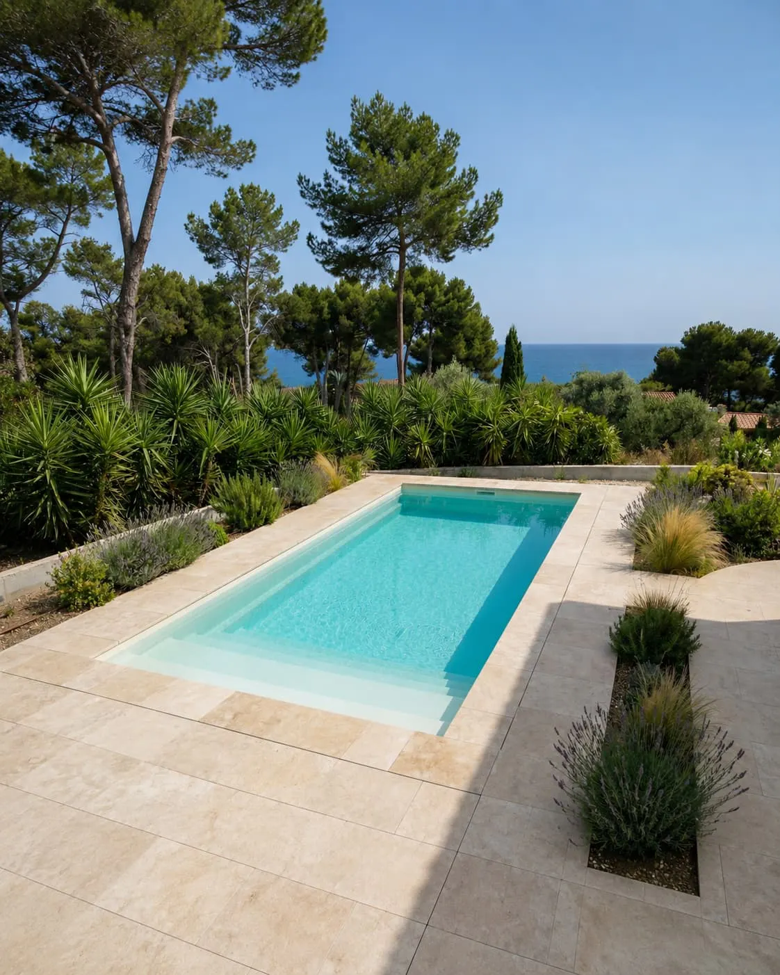 Découvrez notre gamme de piscines premium Piscines Rectangulaires