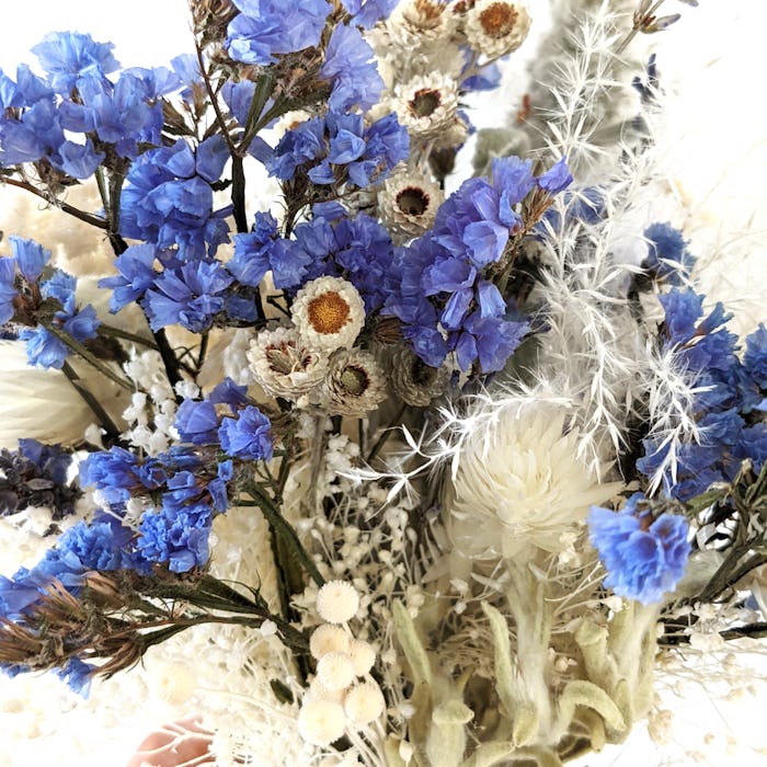 Bouquet de fleurs séchées “Blue moon”