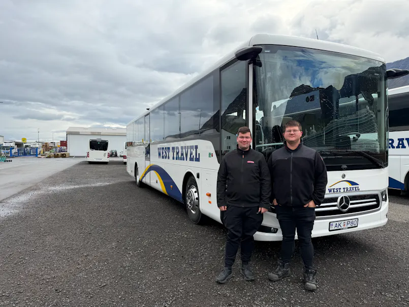 Intouro West Travel - tekið á móti