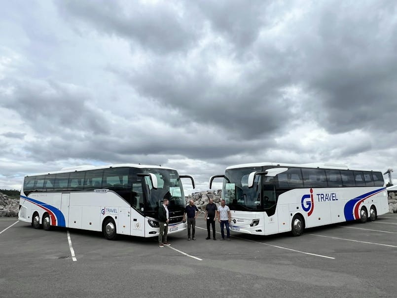 Glæsilegir Setra og Mercedes-Benz Tourismo hópferðabílar