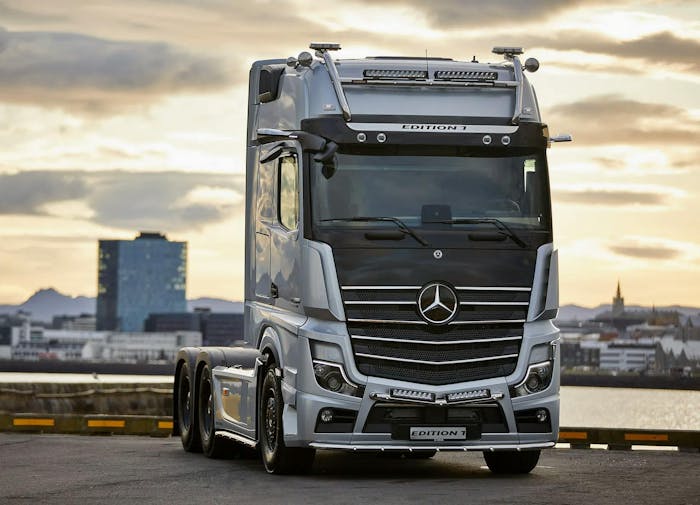 Actros á Reykjavíkurhöfninni