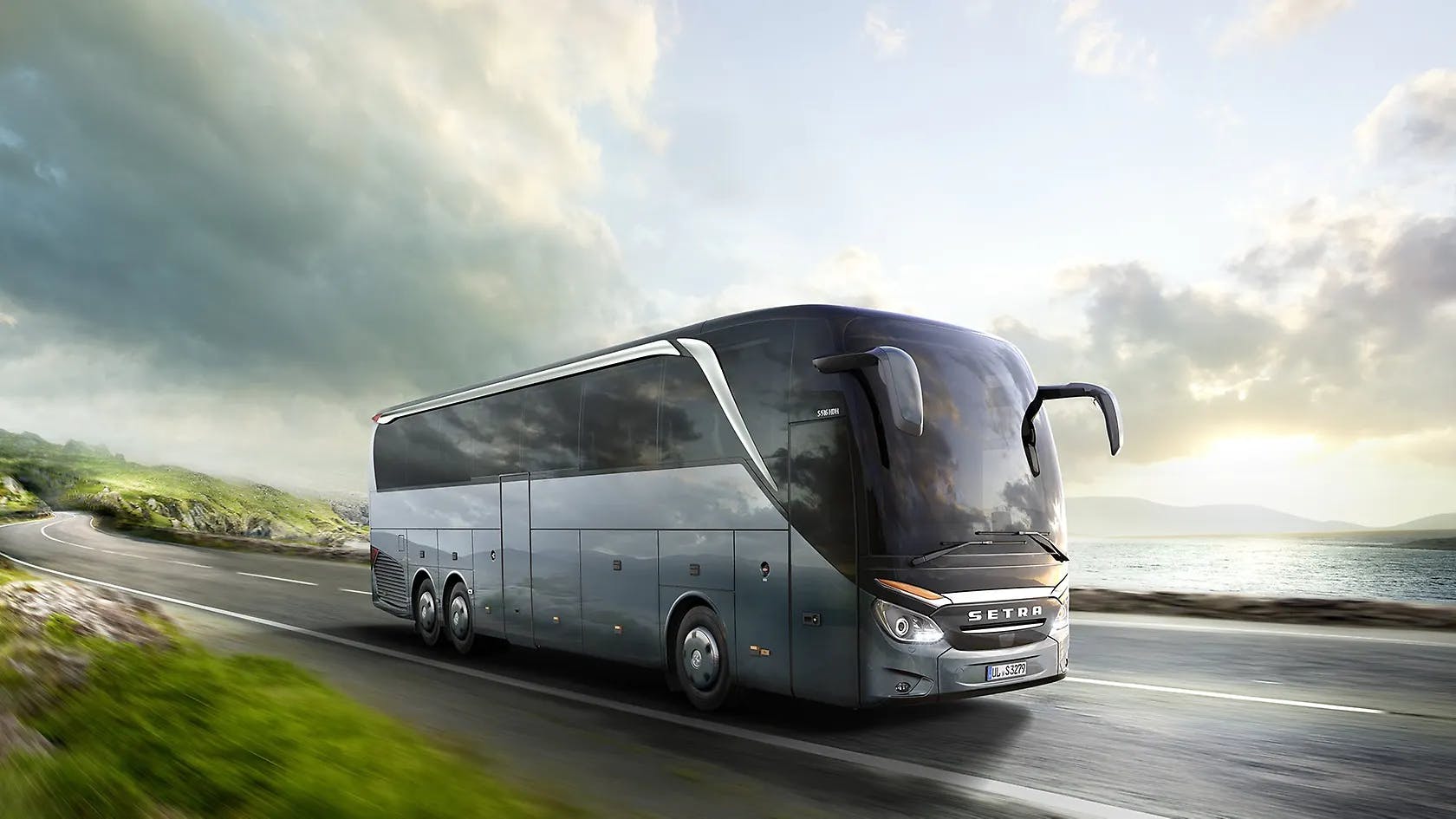 Mercedes-Benz Setra á ferðinni