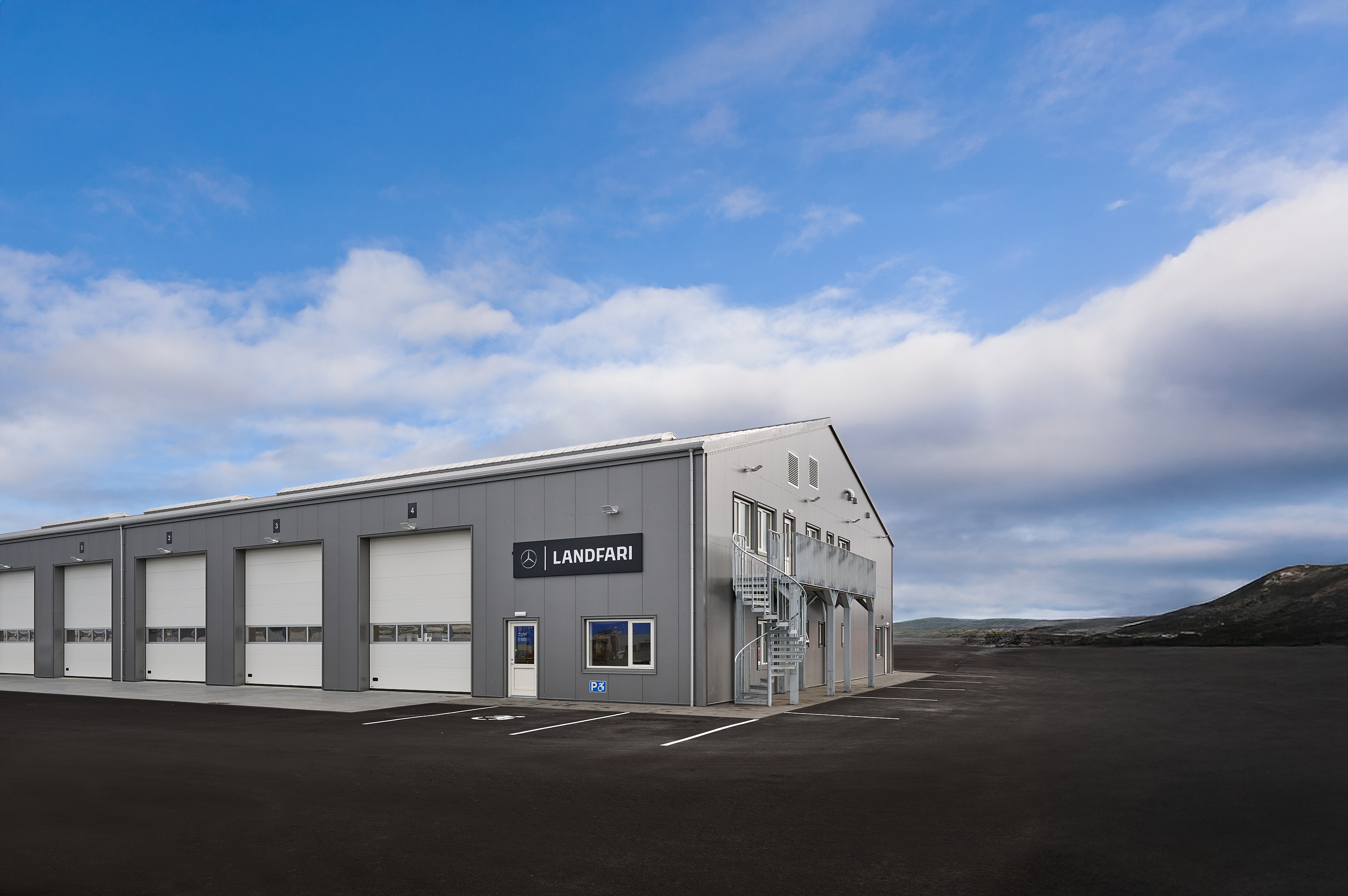 Þjónustverkstæði Landfara að Álfhellu 15