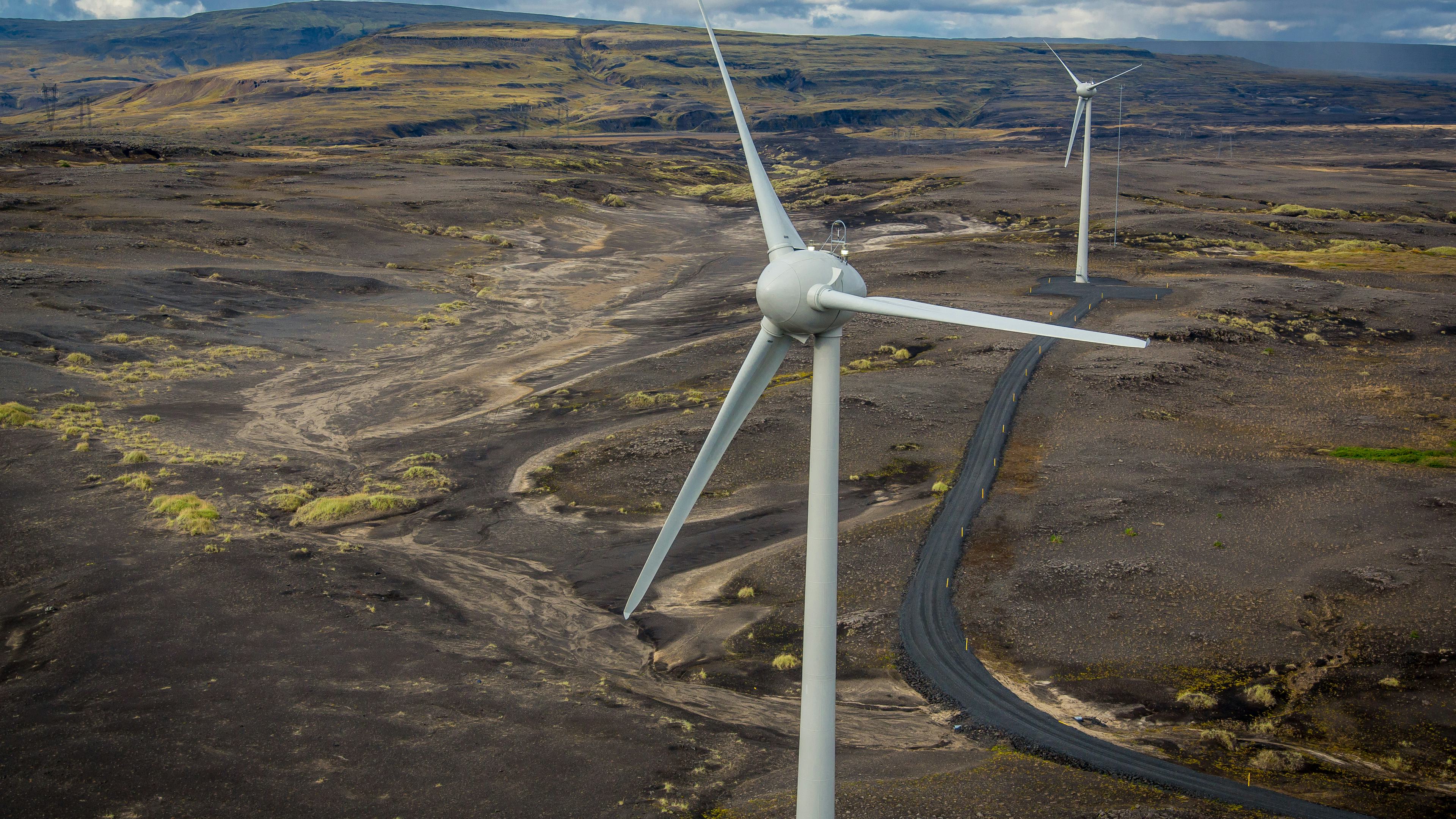 Vindmyllur í Búrfellslundi.