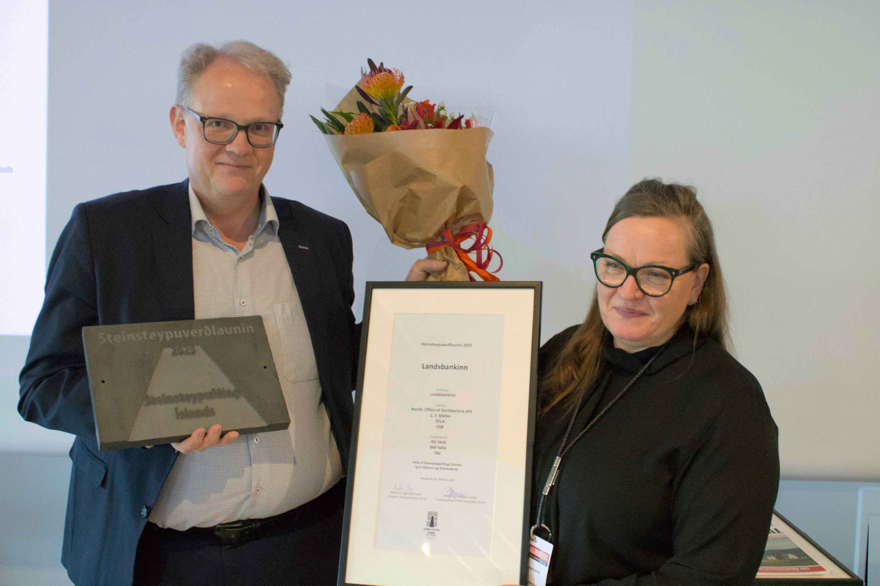 Steinsteypuverðlaunin móttaka