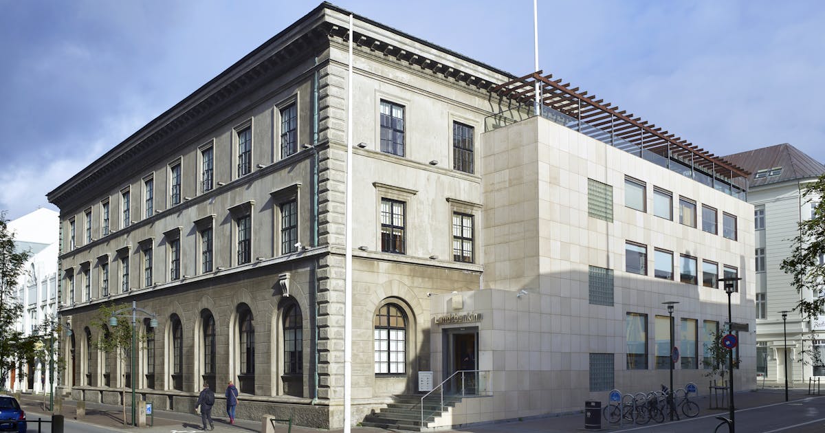 Landsbankinn HF: Iconic Austurstræti and Hafnarstræti Buildings Up for Sale
