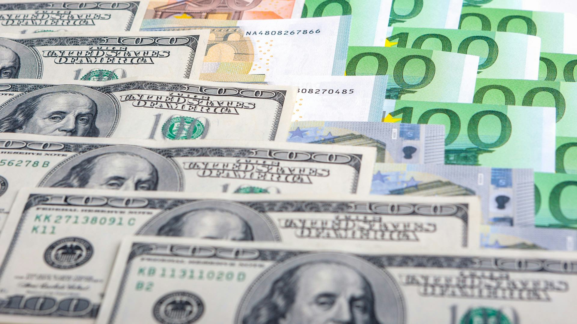 Dollarar og Evrur