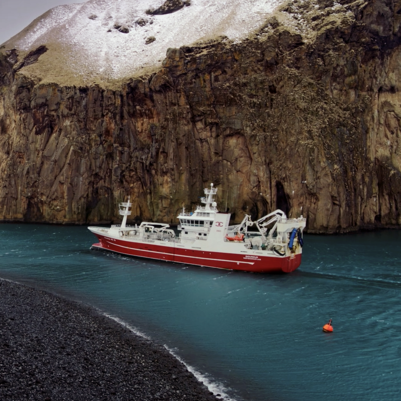 Togari við Vestmannaeyjar