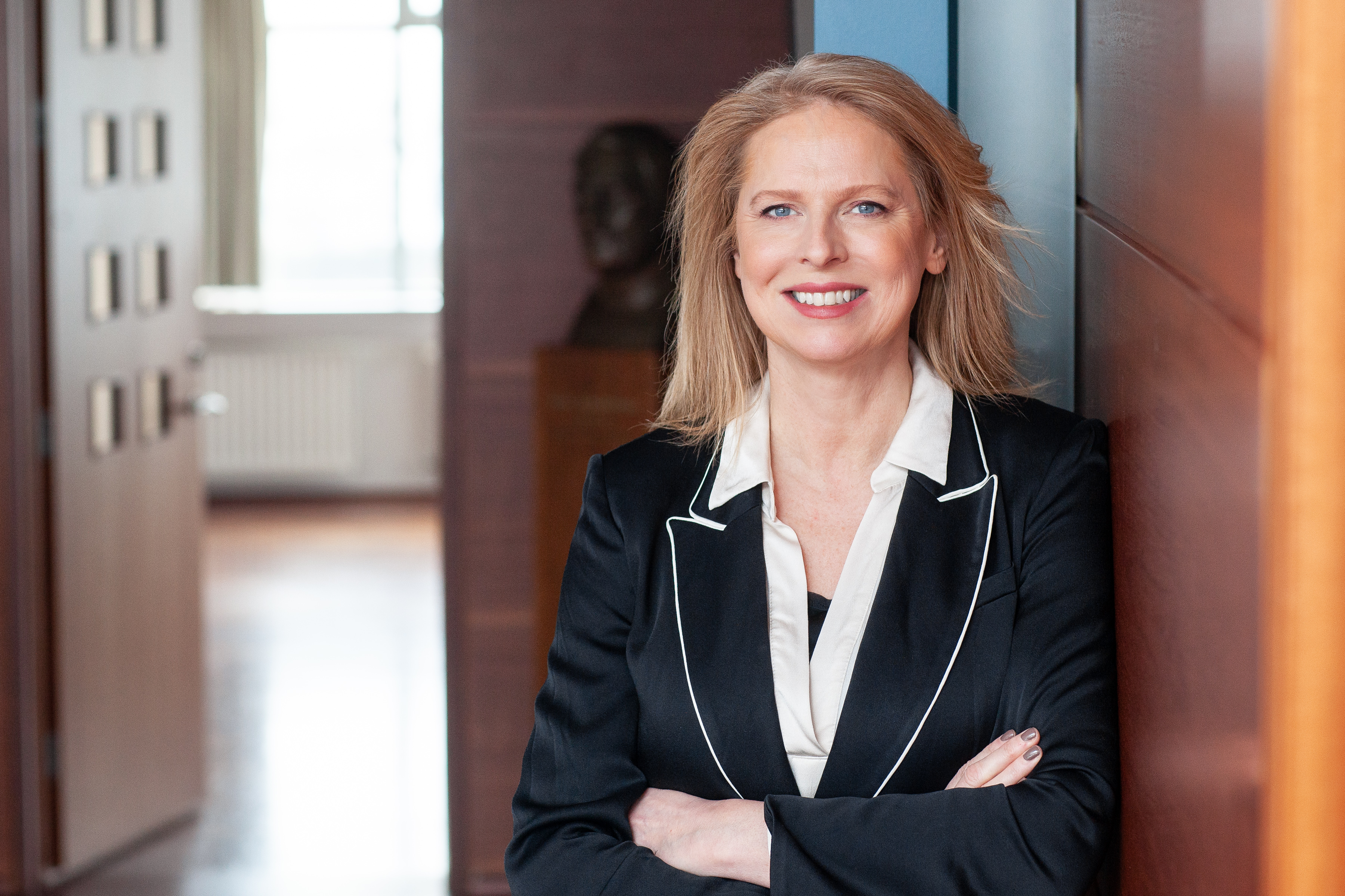 Þessi rafknúni heimur okkar - Orka úr 100% endurnýjanlegum orkugjöfum