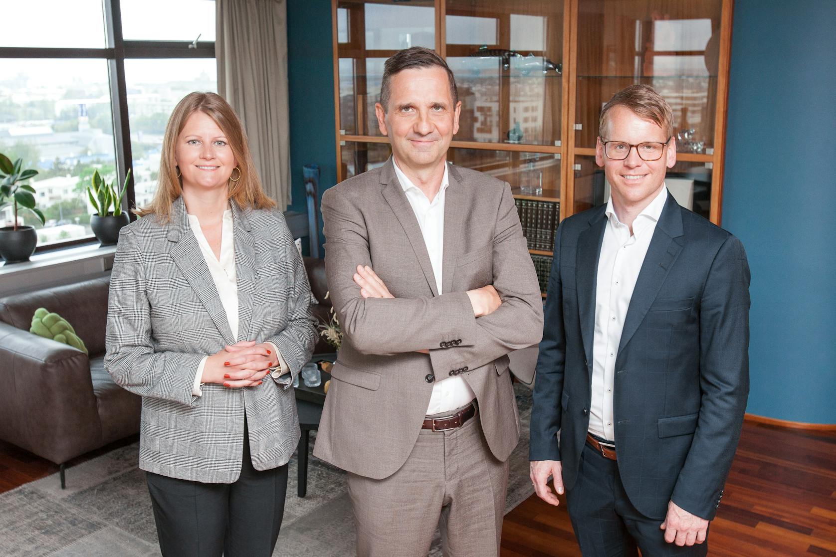 From left: Tinna Traustadóttir, Excecutive VP of Sales and Services, Landsvirkjun, Hörður Arnarson, CEO of Landsvirkjun and Eyjólfur Magnús Kristinsson, CEO of atNorth.