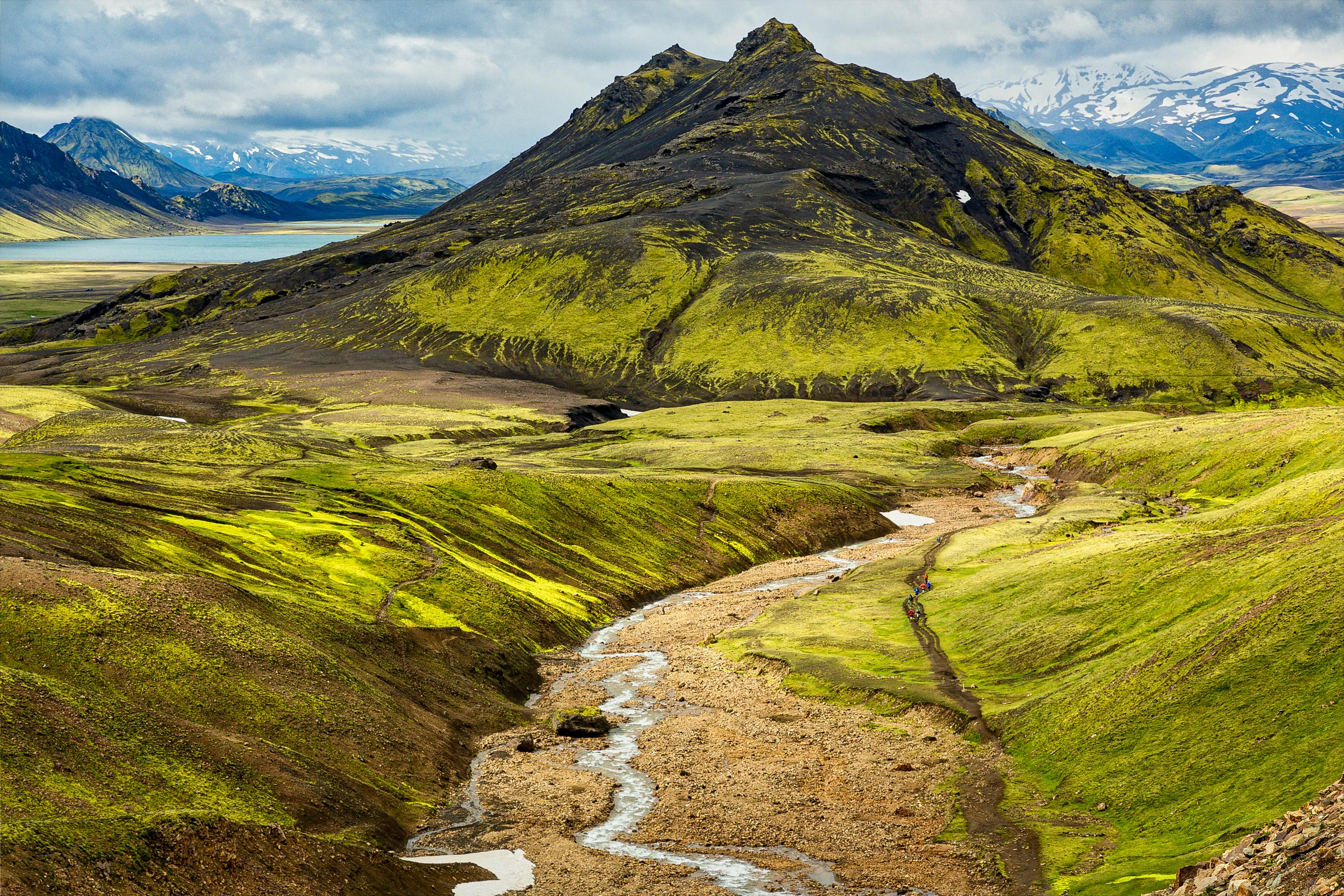 View of lake Álftavatn