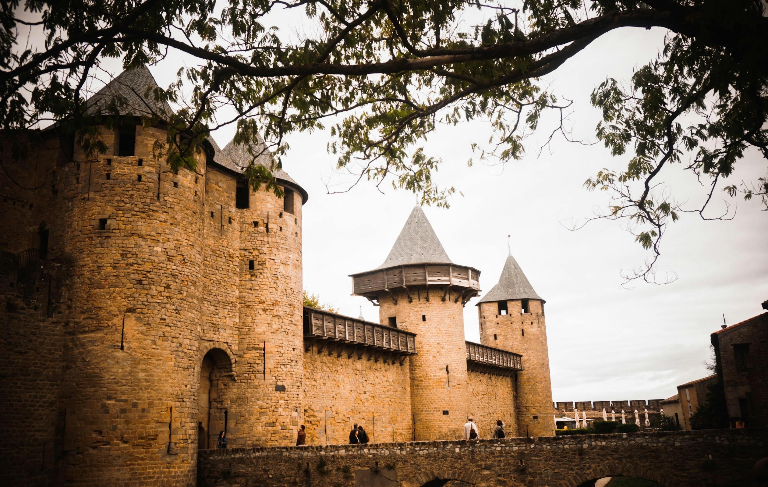 Ah Carcassonne, ses remparts et son chateau!