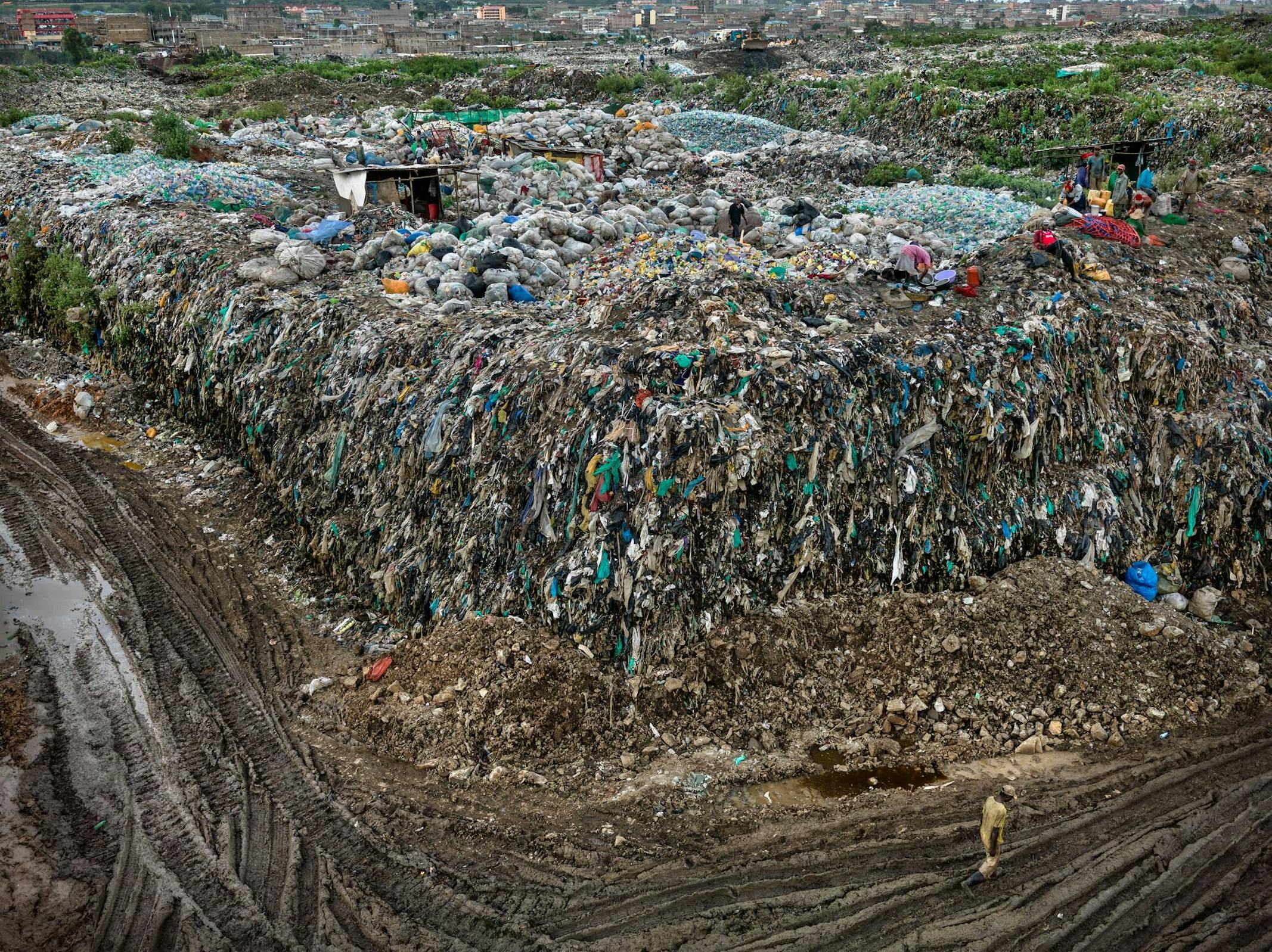 Dandora Landfill #1, Nairobi, Kenya, 2016