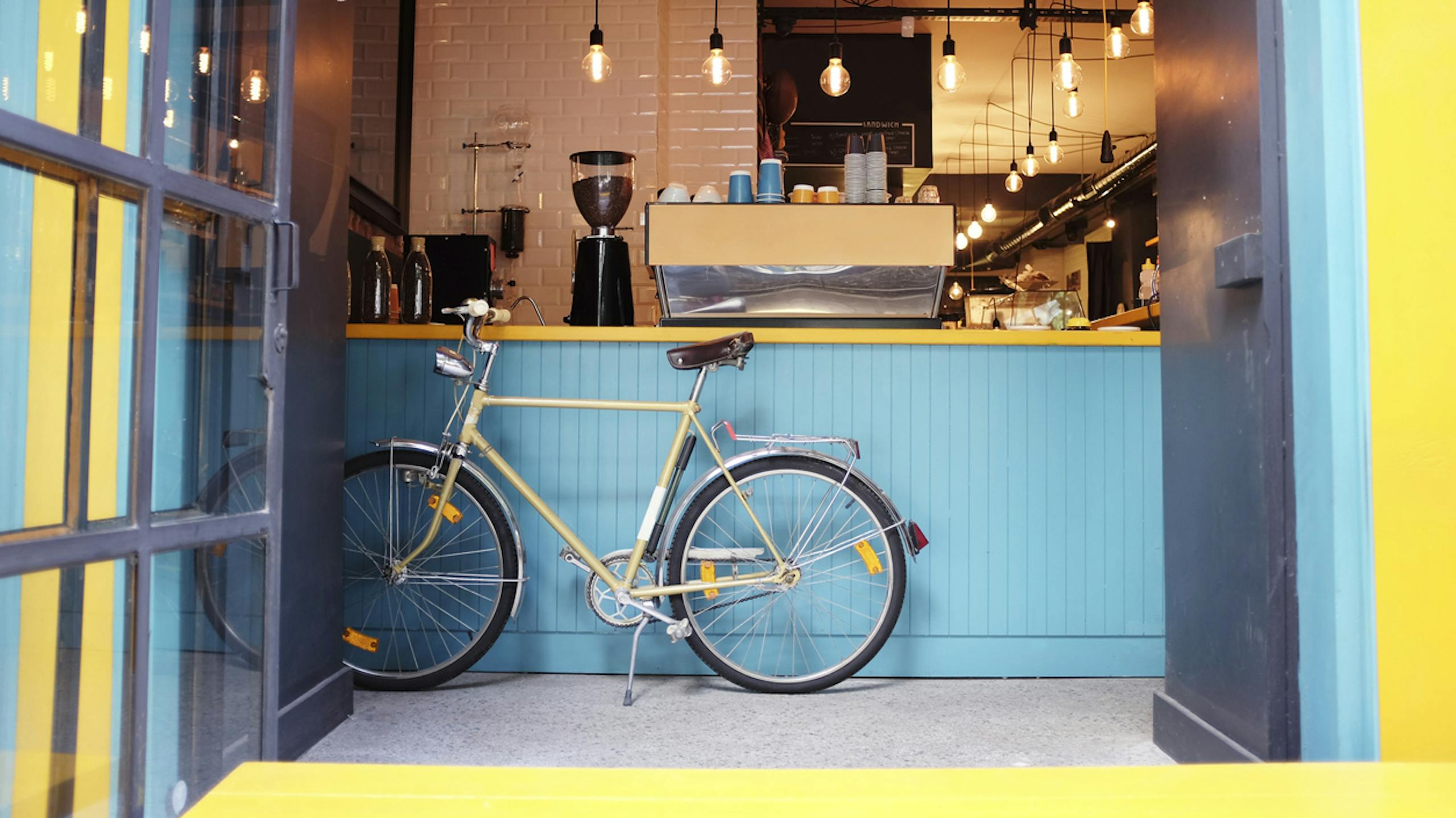 Café avec un vélo