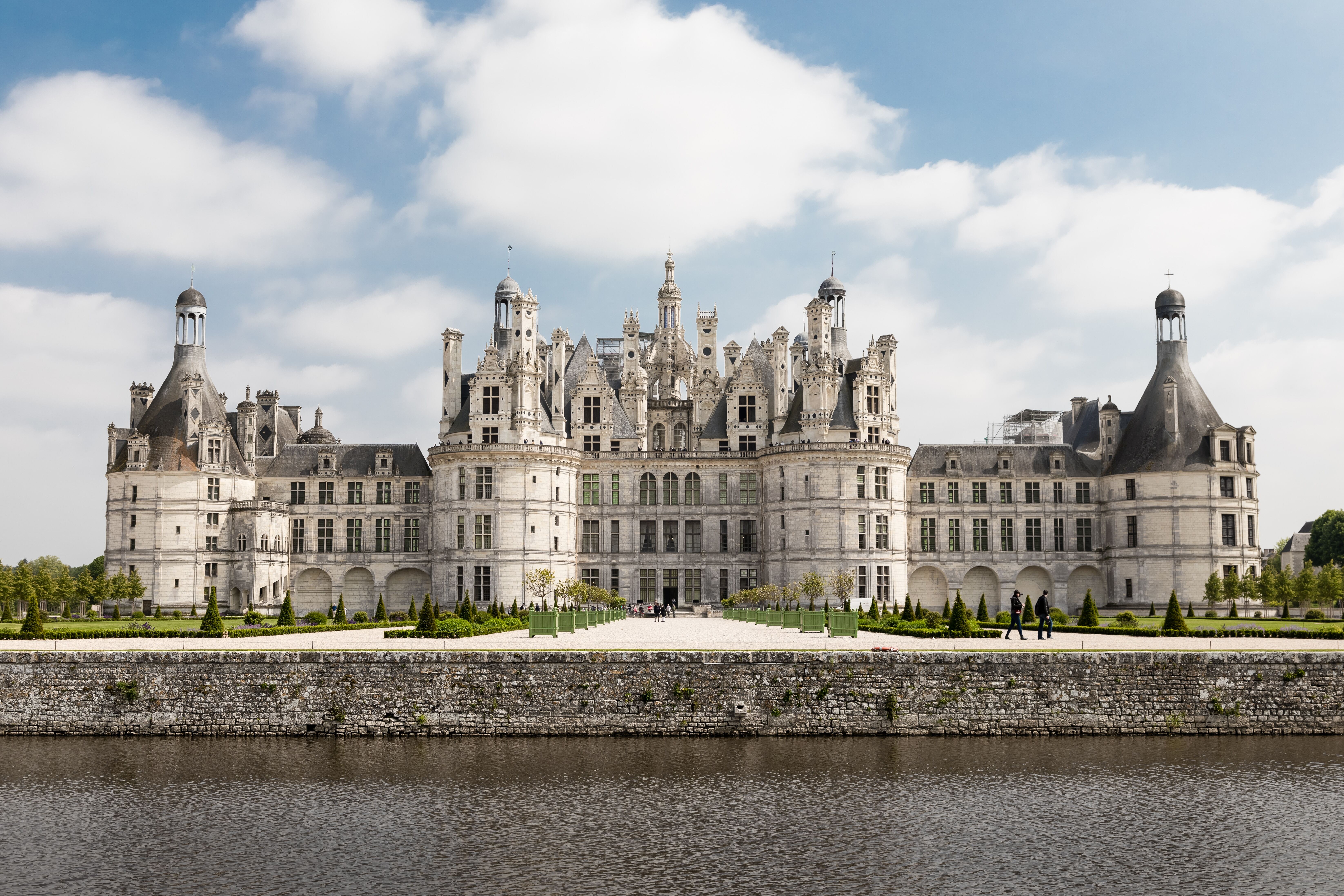 Décor inoubliable de Peau d'Ane et son merveilleux escalier... le Château de Chambord!