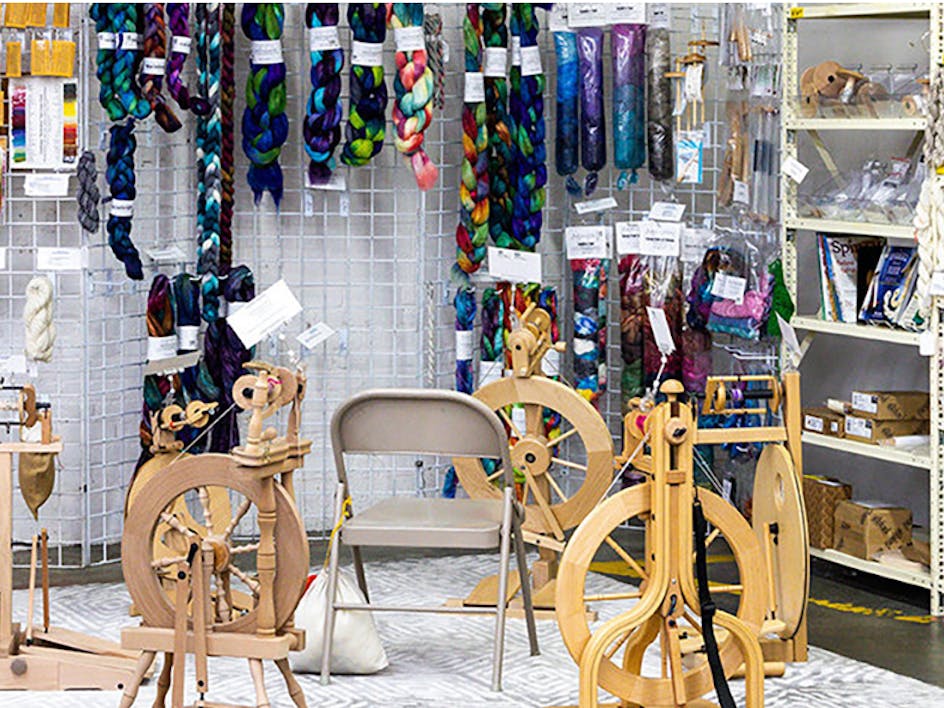 How To Spin From Choosing A Spinning Wheel To Making Yarn A Storey Basics
