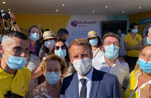 A La Londe-les-Maures, le président de la République Emmanuel Macron a accueilli les entrepreneurs, élus et tous les représentants