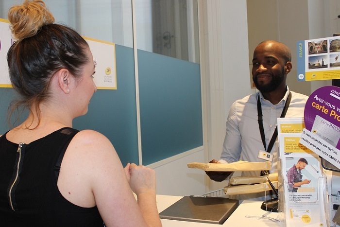 La Poste recrute 50 chargés de clientèle sur Toulouse et ses environs ...