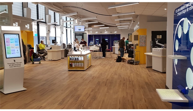Le bureau d'Aix La Rotonde propose un espace de coworking pouvant se transformer en salle d'examens du code de la route