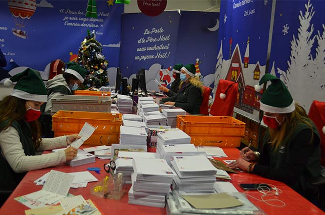 La Poste aux côtés du Père Noël | La Poste Groupe