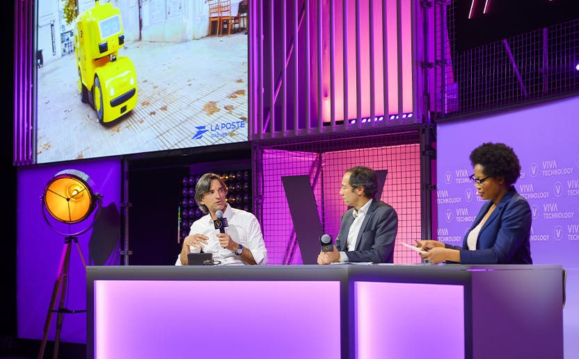 Présentation par Olivier Storch, directeur général adjoint de GeoPost/DPDgroup, directeur général Amériques, Asie-Pacifique, nouveaux services urbains et innovation qui a présenté le véhicule électrique autonome Carreta